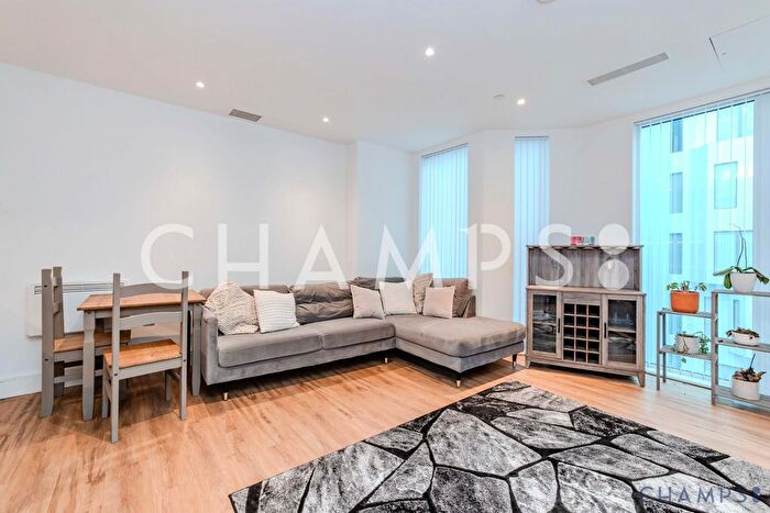 2 Bedroom Flat To Rent In Westgate House, West Gate, W5