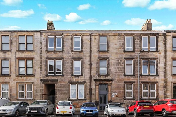 2 Bedroom Flat For Sale In Finnart Street, Greenock, Renfrewshire, PA16