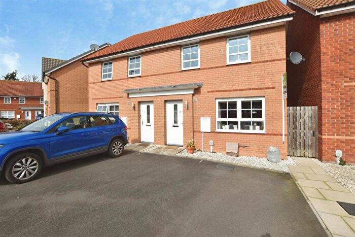 3 Bedroom Semi Detached House For Sale In Ploughmans Gardens, Woodmansey, Beverley, HU17