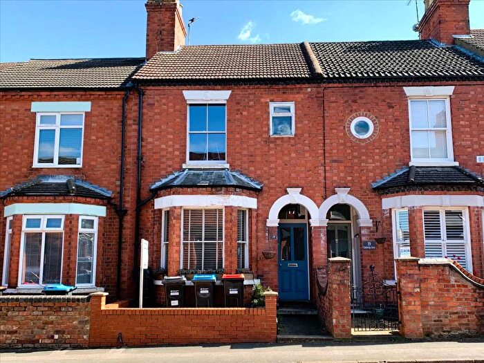 3 Bedroom Terraced House For Sale In Cambridge Street, Wolverton, Milton Keynes, MK12