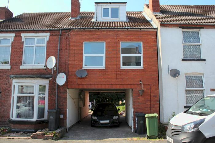 2 Bedroom Maisonette To Rent In Vicarage Road, Lye, Stourbridge, DY9