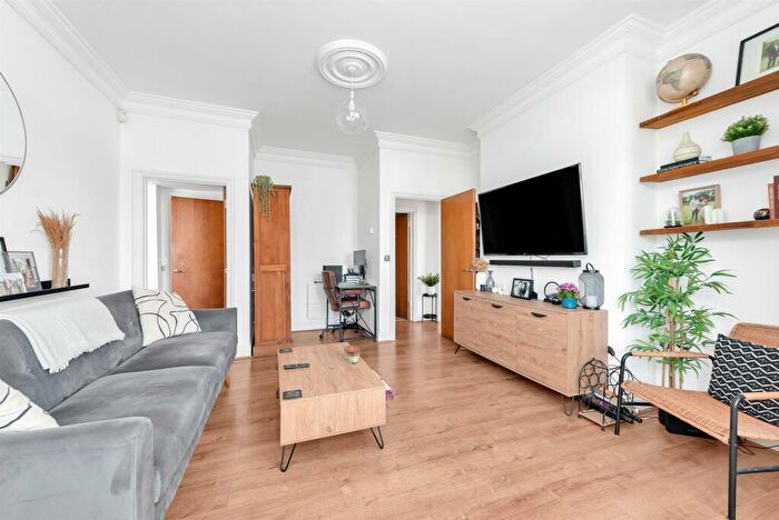 1 Bedroom Flat For Sale In London Lane, Bromley, BR1