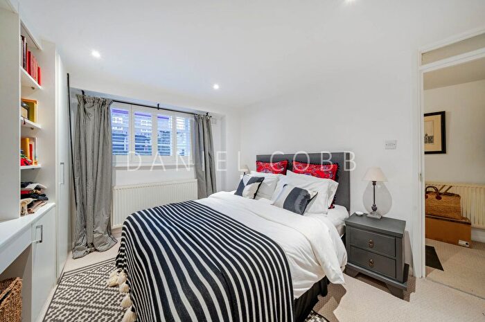 2 Bedroom Flat For Sale In Kennington Lane, London, SE11