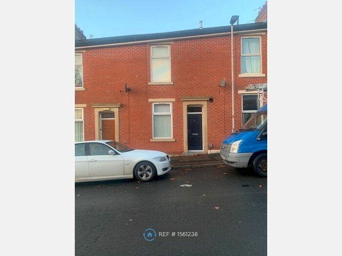 3 Bedroom Terraced House To Rent In Lawrence Street, Blackburn, BB2