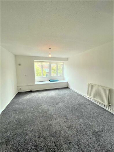 1 Bedroom Apartment To Rent In Berrymill Close, Bognor Regis, PO21