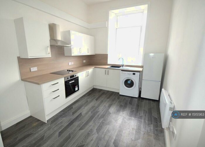 2 Bedroom Flat To Rent In Saracen Street, Glasgow, G22