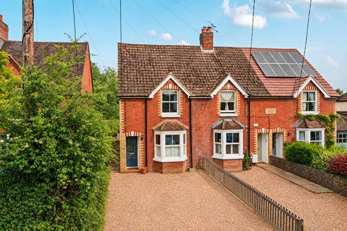 3 Bedroom Semi-Detached House To Rent In Woodside Road, Chiddingfold, Godalming, GU8