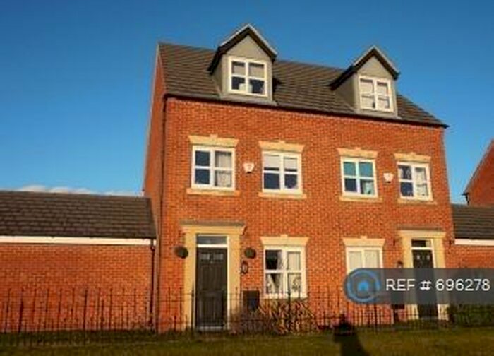 3 Bedroom Semi-Detached House To Rent In Leven Road, Tamworth, B77