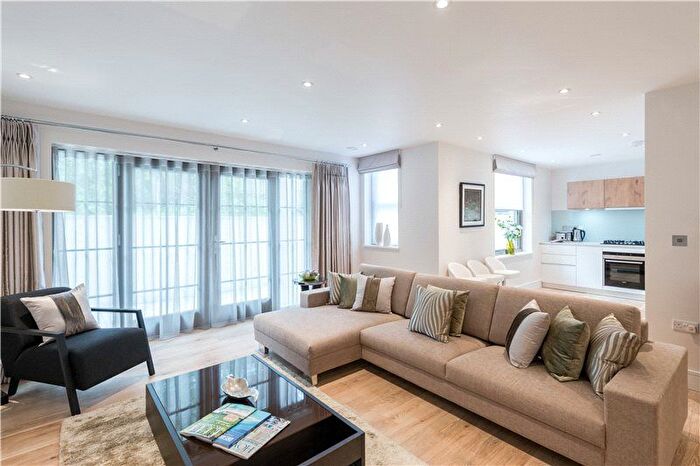 2 Bedroom Flat To Rent In Alexandra Road, St John's Wood, London, NW8