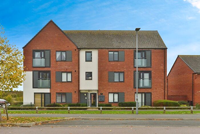 2 Bedroom Flat For Sale In Cicero Crescent, Fairfields, Milton Keynes, MK11