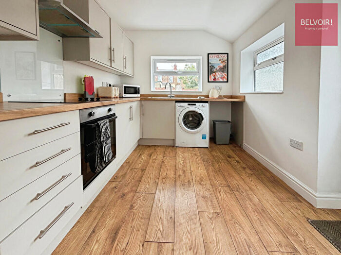3 Bedroom Terraced House To Rent In Patrick Street, Grimsby, DN32