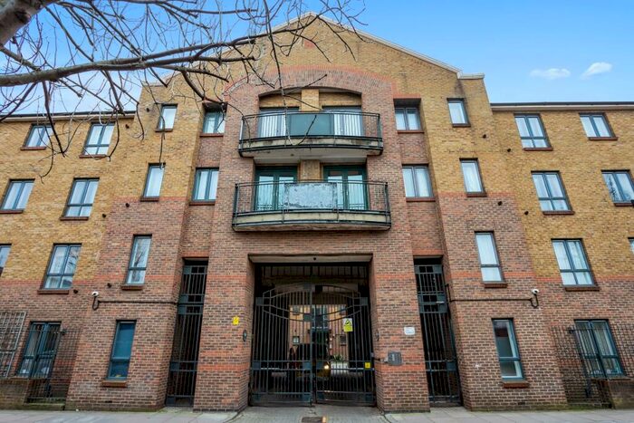 1 Bedroom Flat To Rent In Durward Street, London, E1