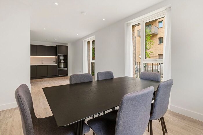 3 Bedroom Flat To Rent In Boyle Court, Lampton Parkside, Hounslow, TW3