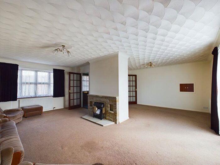 3 Bedroom Detached Bungalow For Sale In St James Drive, Downham Market, PE38
