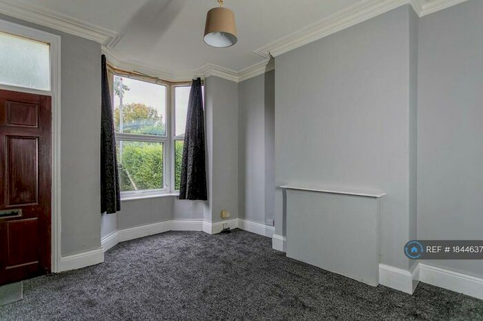 4 Bedroom Terraced House To Rent In St. Lukes Crescent, Leeds, LS11