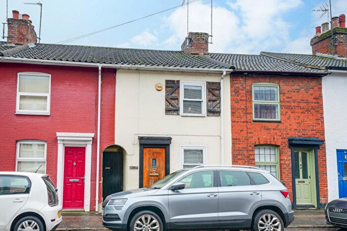 2 Bedroom Terraced House For Sale In Vandyke Road, Leighton Buzzard, LU7