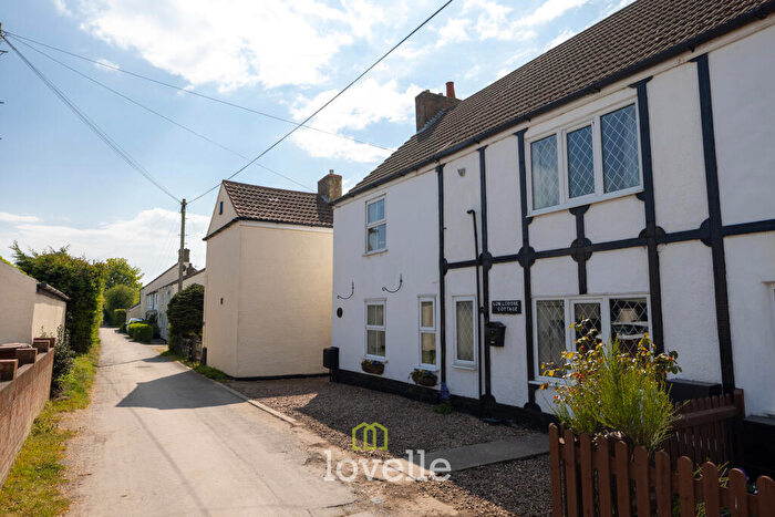 2 Bedroom Cottage For Sale In Cottagers Plot, Laceby, DN37