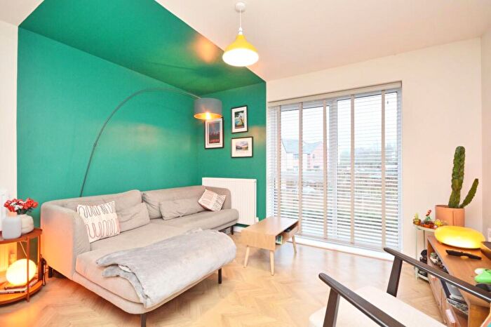 2 Bedroom Apartment For Sale In Dragonfly Lane, BS13