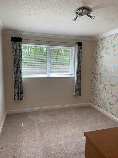 1 Bedroom Detached House To Rent In Martin Close, Poole, BH17