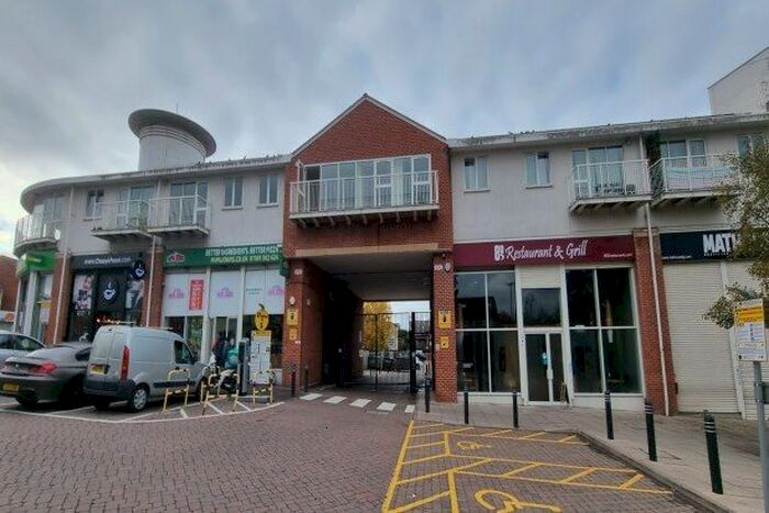 2 Bedroom Property To Rent In Moulsford Mews, Reading, RG30