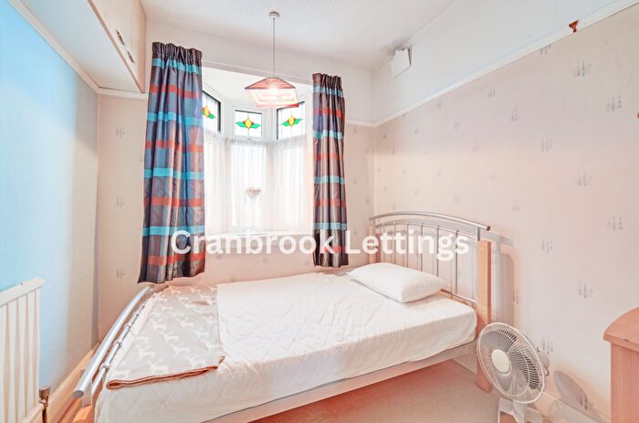 3 Bedroom Semi-Detached House For Sale In Woodford Avenue, IG2