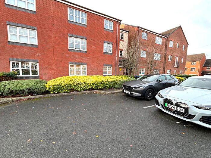 2 Bedroom Flat To Rent In Long Saw Drive, Birmingham, B31