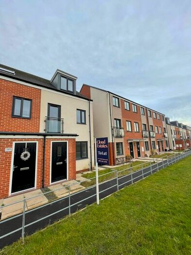 3 Bedroom Semi-Detached House To Rent In Willowbay Drive, Newcastle Upon Tyne, NE13