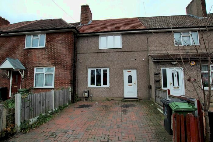 3 Bedroom Terraced House To Rent In Heathway, Dagenham, Essex RM10