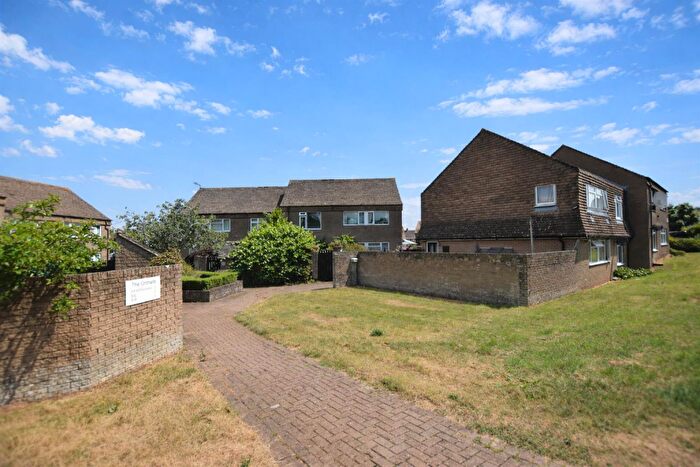 2 Bedroom Maisonette For Sale In The Orchards, Cross Lanes, Pill, BS20