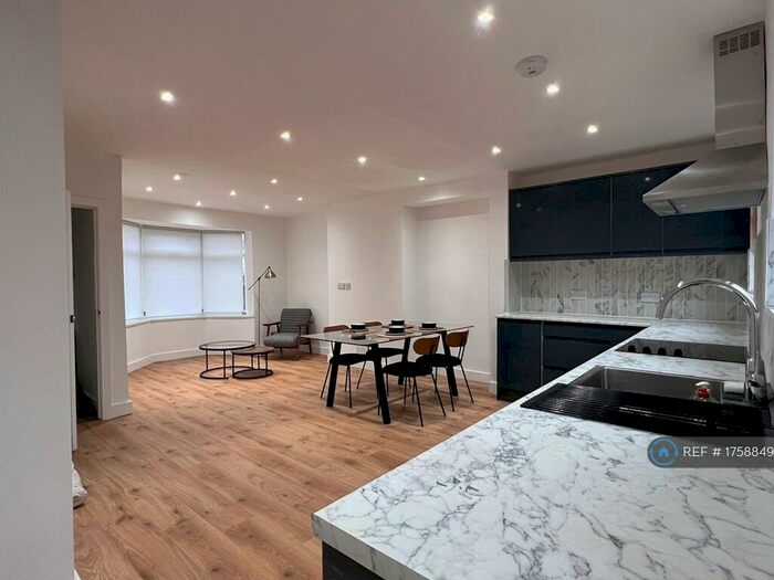 3 Bedroom End Of Terrace House To Rent In Altbridge Road, Liverpool, L36