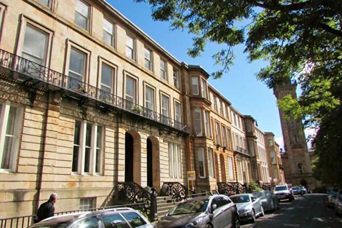 2 Bedroom Flat To Rent In Woodlands Terrace, Bed F/F With Private Parking, G3