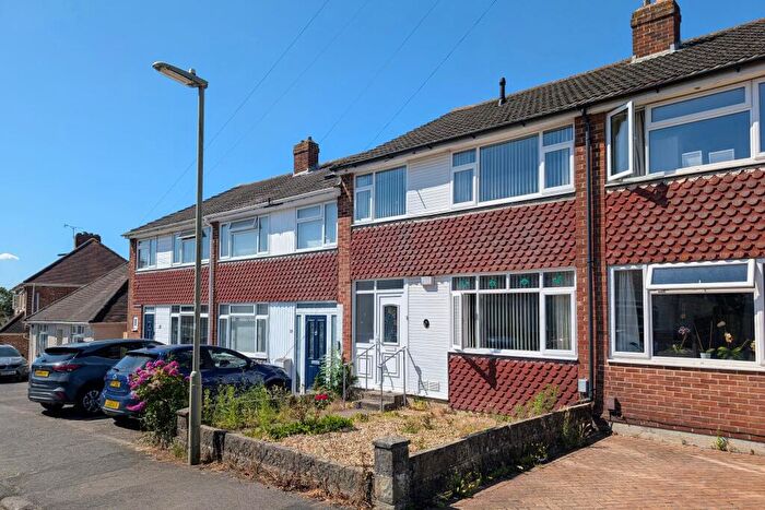 3 Bedroom Terraced House For Sale In Beech Road, Fareham, PO15