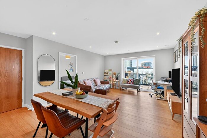 2 Bedroom Apartment For Sale In Ferry Lane London, N17