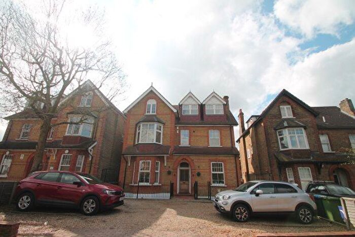 1 Bedroom Flat To Rent In Hawes Road, Bromley, BR1