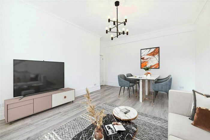3 Bedroom Flat To Rent In Old Brompton Road, South Kensington, SW7
