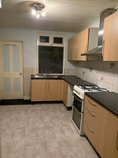 3 Bedroom Terraced House To Rent In Hillcrest Road, Chatham, ME4