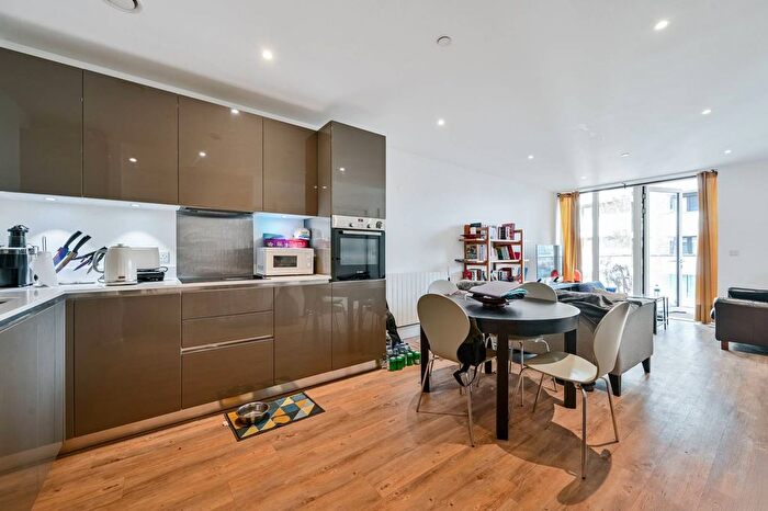 1 Bedroom Flat To Rent In Compton House, Victory Parade, Woolwich, London, SE18