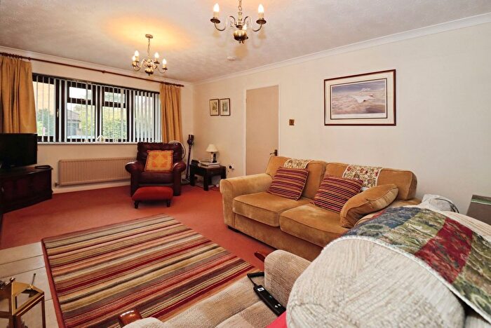 4 Bedroom Detached House For Sale In Celandine Close, Thornbury, Bristol, Gloucestershire, BS35