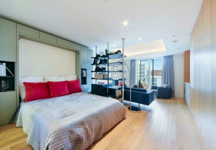 Apartment To Rent In Park Vista Tower, Wapping, E1W