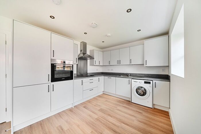 3 Bedroom Property To Rent In Upton Hall Crescent, Upton, NN5