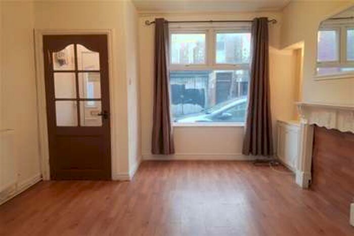 2 Bedroom House To Rent In Lind Street, Walton, L4