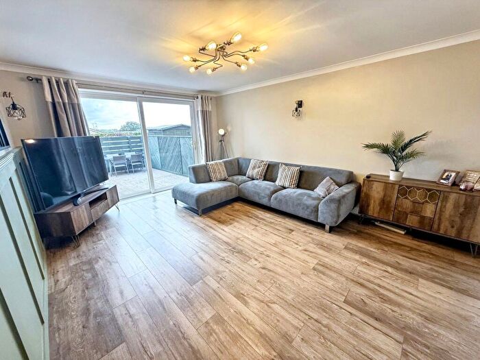 2 Bedroom Terraced House For Sale In Cambria Green, South Hylton, Sunderland, Tyne And Wear, SR4