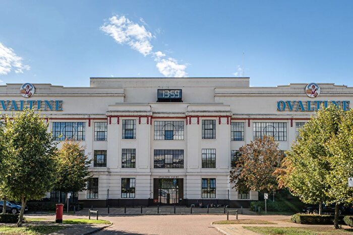 2 Bedroom Flat For Sale In Ovaltine Court, Ovaltine Drive, Kings Langley, Hertfordshire, WD4