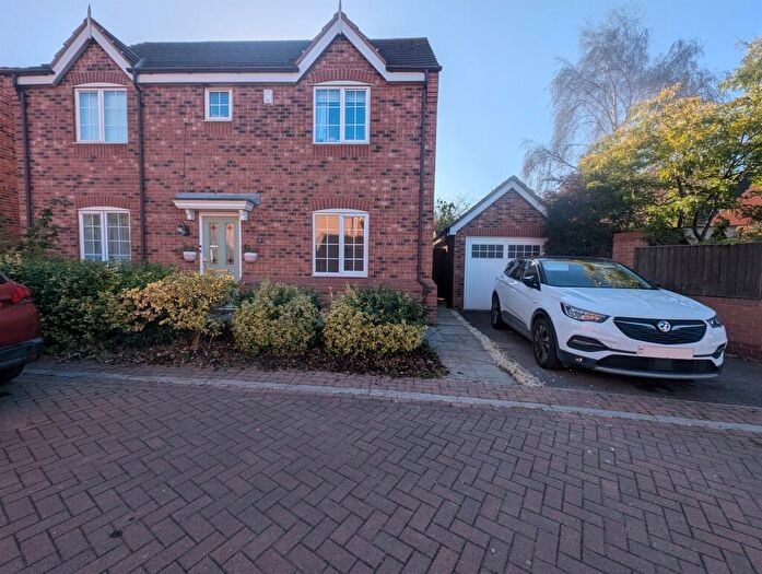 4 Bedroom Detached House For Sale In Elder Way, South Hiendley, Barnsley, S72