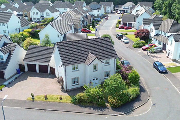 4 Bedroom Detached House For Sale In Clairinsh, Balloch, G83