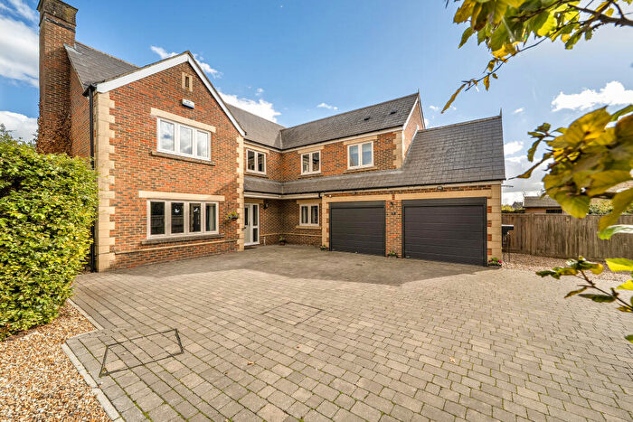 5 Bedroom Detached House For Sale In Stranks Close, Highworth, Swindon, SN6