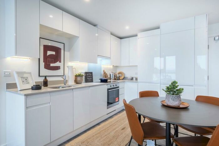 3 Bedroom Apartment To Rent In Strand Street Liverpool, L1