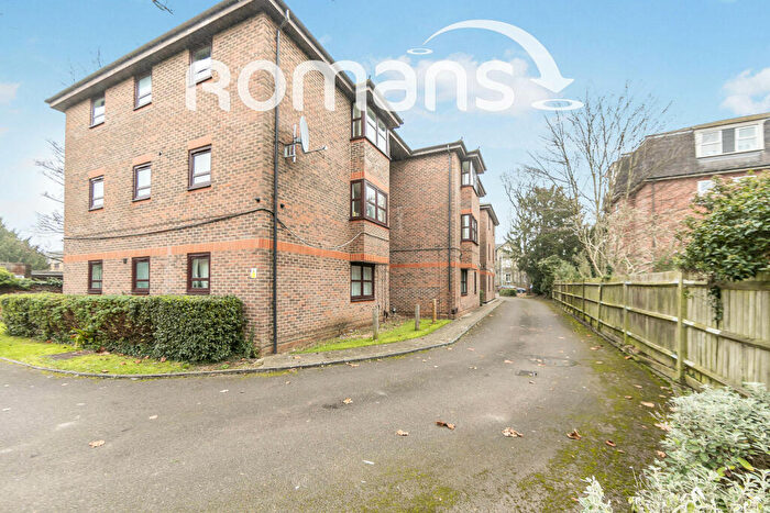 2 Bedroom Apartment To Rent In Bispham Court, Reading, RG1