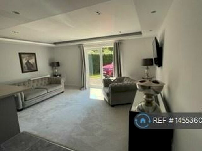 Studio To Rent In Hay Green, Fishlake, Doncaster, DN7