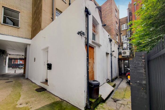 Studio To Rent In Aldersgate Street, Barbican, London, EC1A